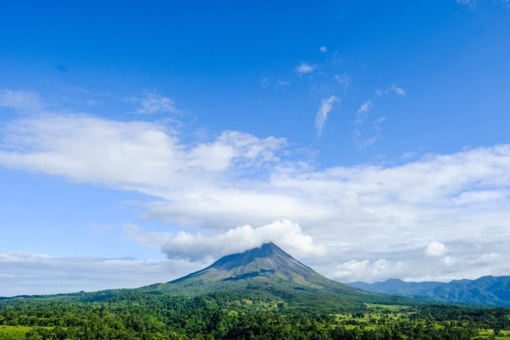 arenal-volcano