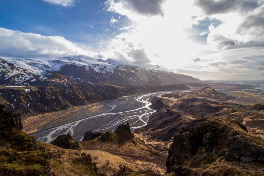 Stunning viewpoint along the Laugavegur hiking trail near Thorsmork