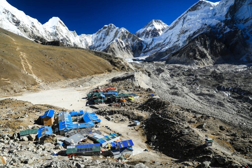 everest base camp trek march